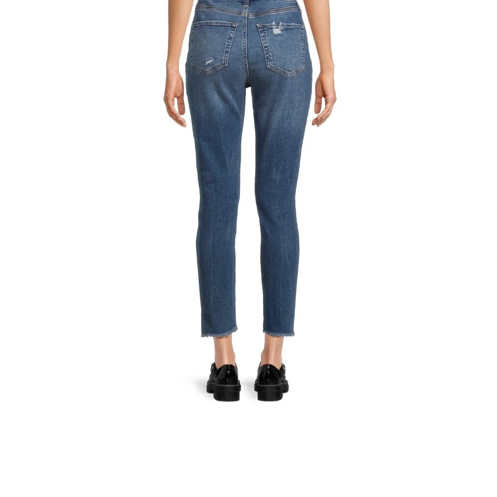 No Boundaries Juniors High Rise‎ Mom Jeans